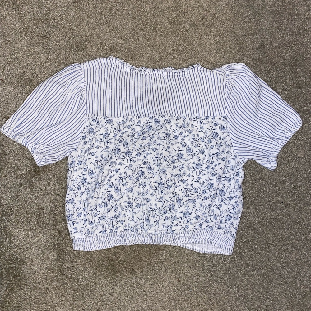 American Eagle Blouse - Picture 2 of 3